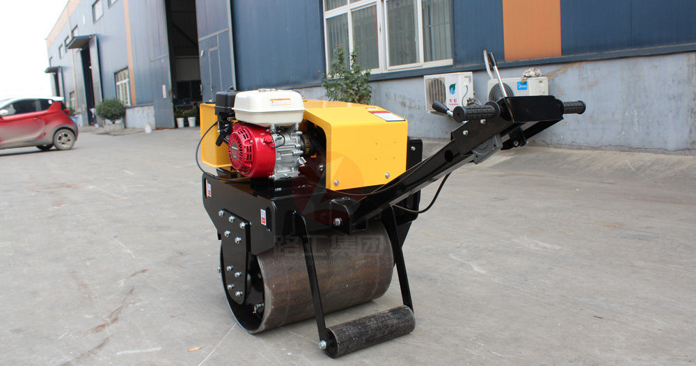 小型壓路機(jī) 小型壓路機(jī)