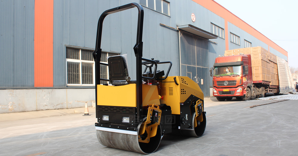 小型壓路機(jī) 小型壓路機(jī)