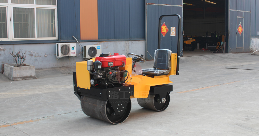 小型壓路機(jī) 小型壓路機(jī)