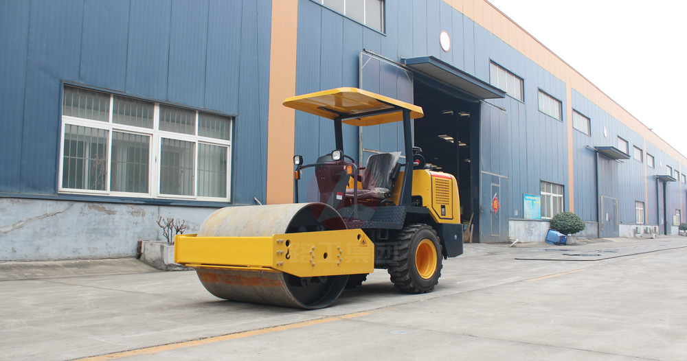 小型壓路機(jī) 小型壓路機(jī)