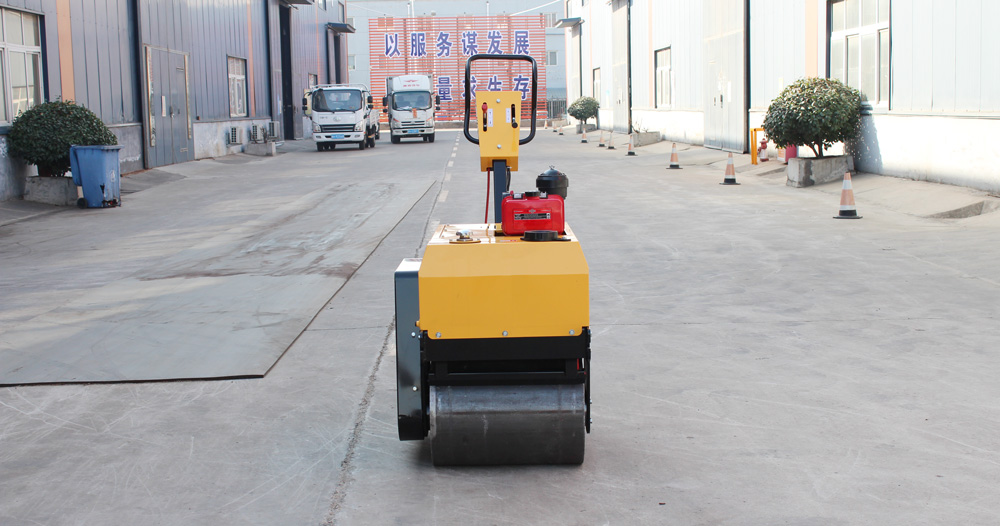小型壓路機(jī) 小型壓路機(jī)