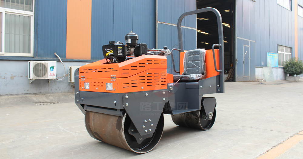 小型壓路機(jī) 小型壓路機(jī)