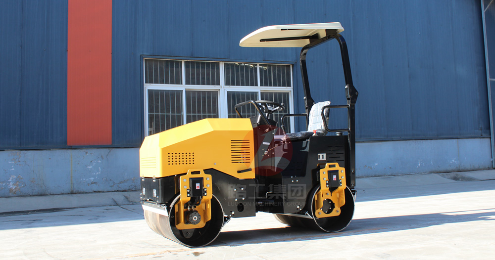 小型壓路機(jī) 小型壓路機(jī)